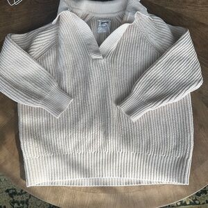 Aerie Cream V-Neck Sweater